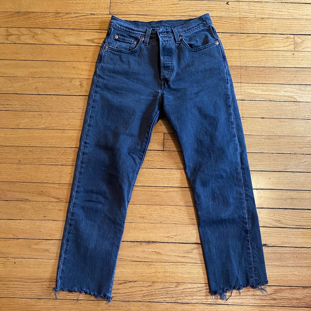 Levi 501 crop black jeans